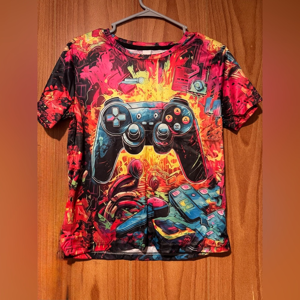 Boys Youth Game Controller Graphic T-Shirt (fits like a large 12-13y)